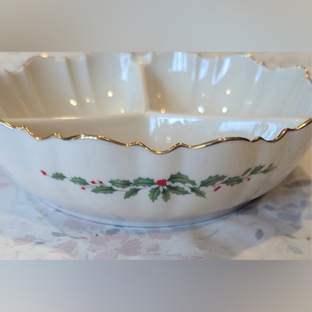 Vintage Lenox Holiday Divided Dish Made in USA Excellent Condition
